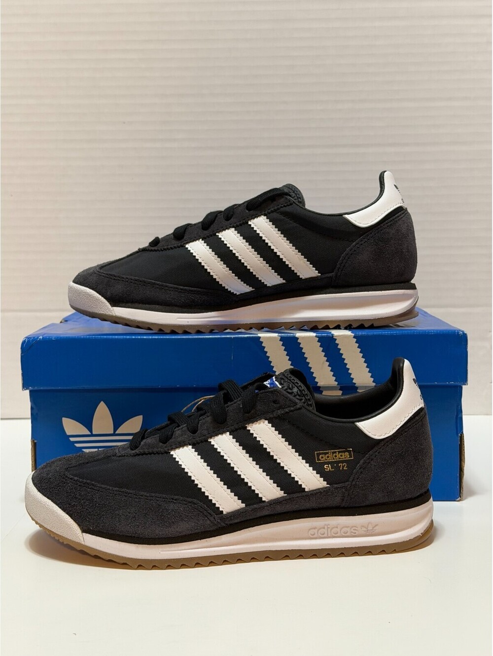 adidas SL 72 RS J IH8078 Youth 5.5Y Black White Gum New – Damaged Box